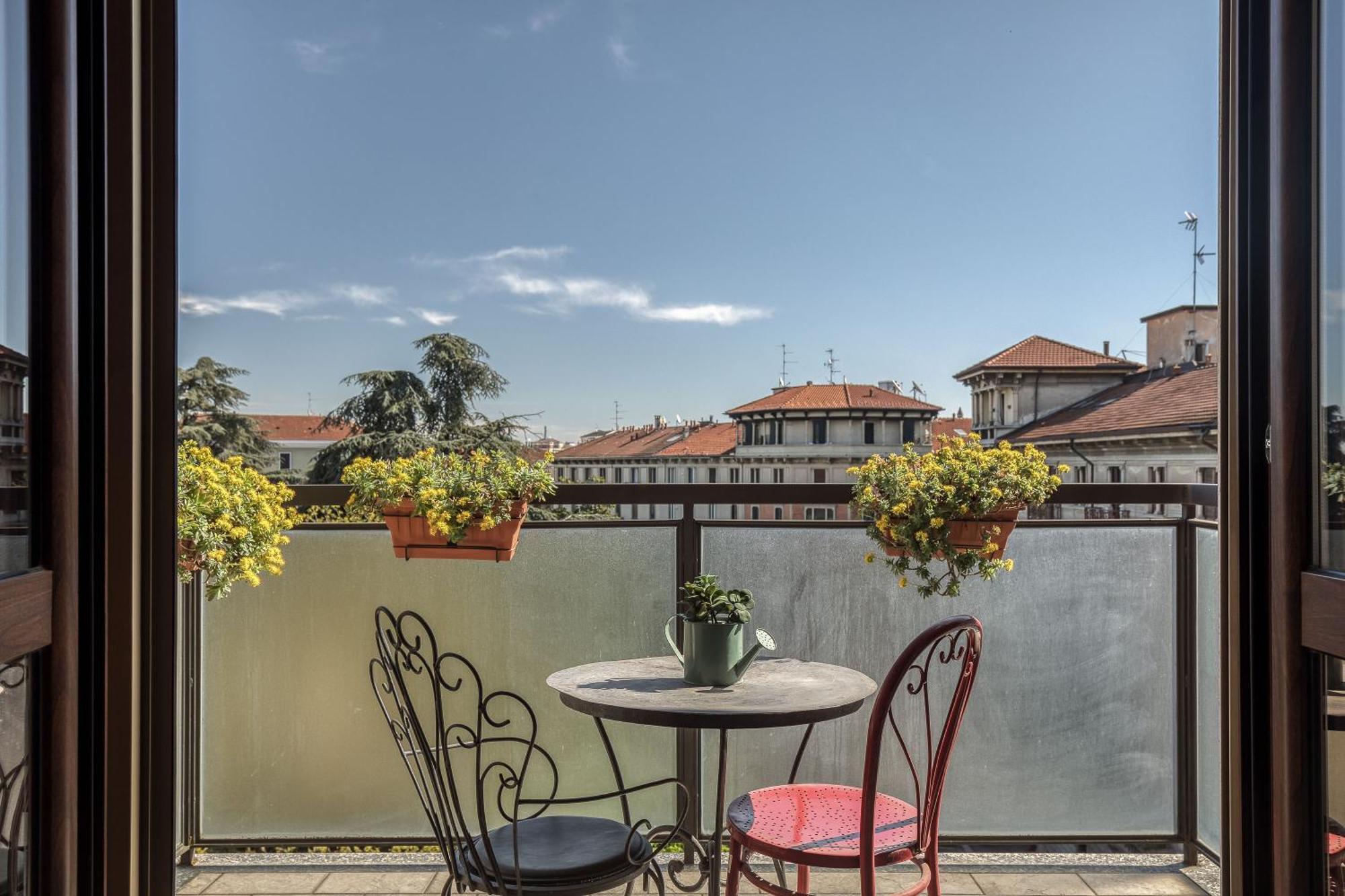 Suite Angolo Alla Stazione - Appartamento Con Terrazzo Panoramico Pavia Esterno foto